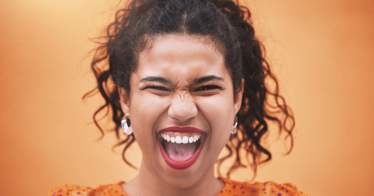 Rindo da Rotina: 26 Frases Engraçadas do Cotidiano - Amu Frases